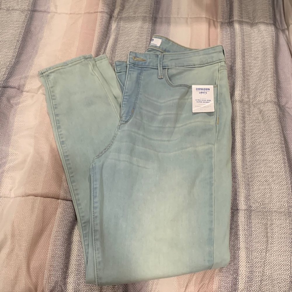 Skinny Jeans!